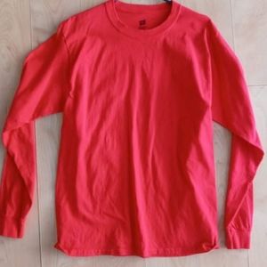 Hanes Medium Long Sleeve Solid Red Basic Tee Shirt